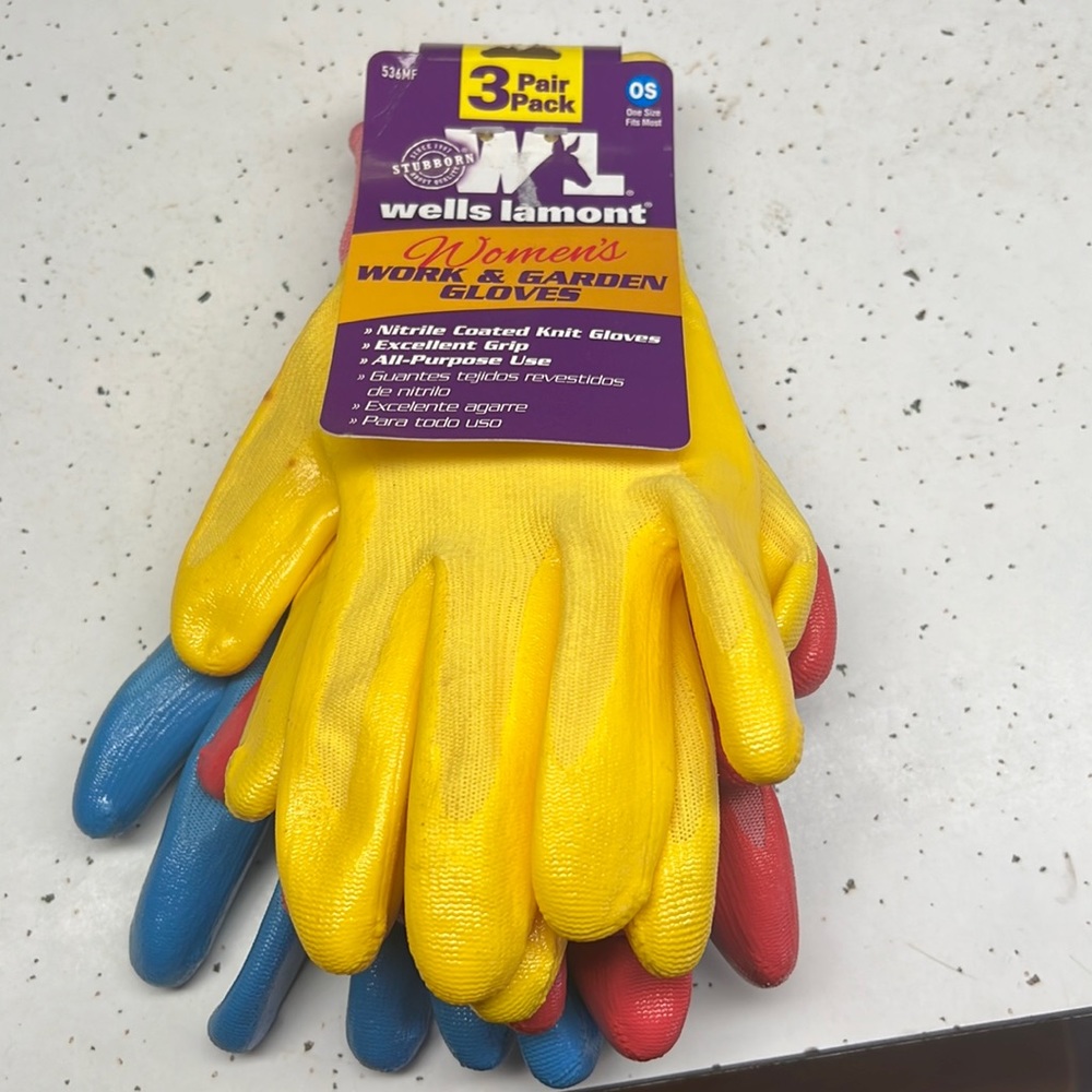 Wells Lamont women’s work & garden gloves.